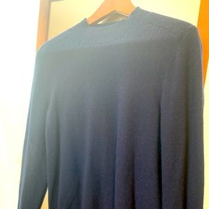 Banana Republic navy sweater